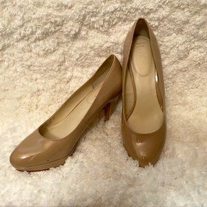 Nickels 4" heels. Size 8.5